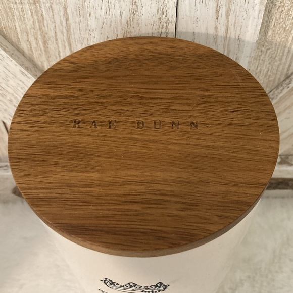 Rae Dunn Queen Bee Kind Crown Canister with Wooden Lid - Picture 3 of 8